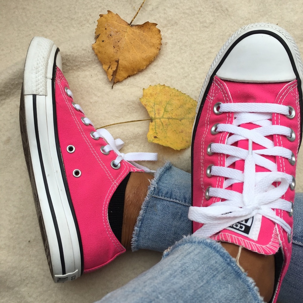 CONVERSE SNEAKERS